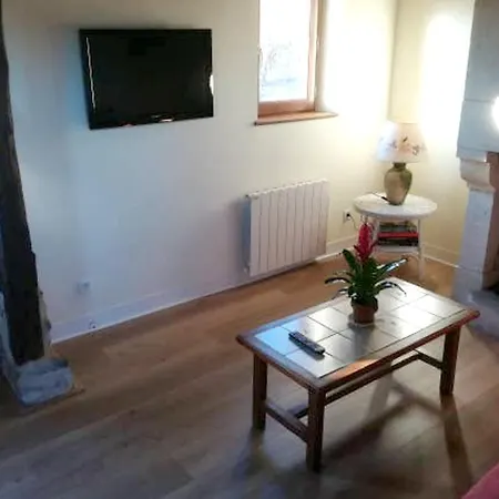 Maison Charmante Au Theil-en-auge Holiday home