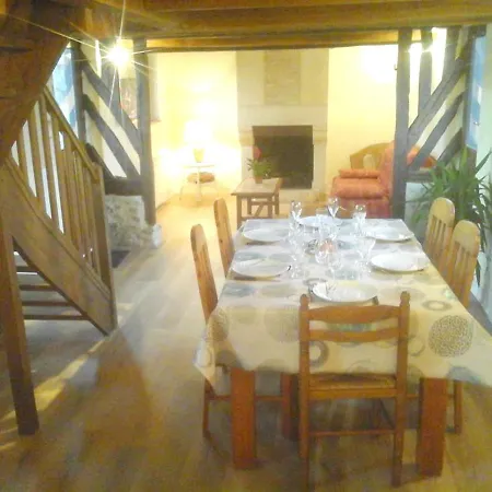 Maison Charmante Au Theil-en-auge Casa vacanze