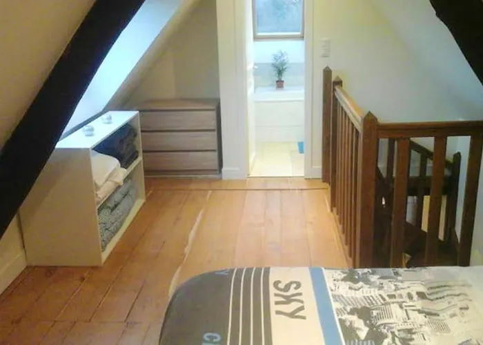 Holiday home Maison Charmante Au Theil-en-auge *